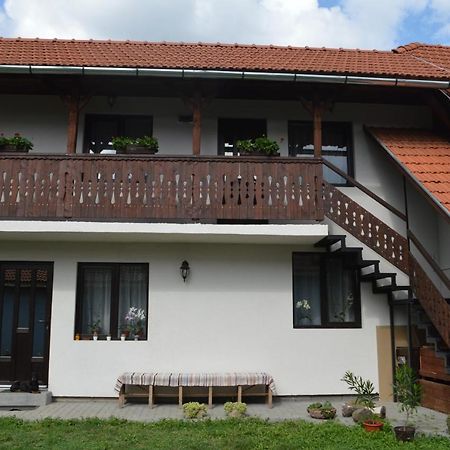 Havasi Gyopar Bed & Breakfast เปรอิด ภายนอก รูปภาพ