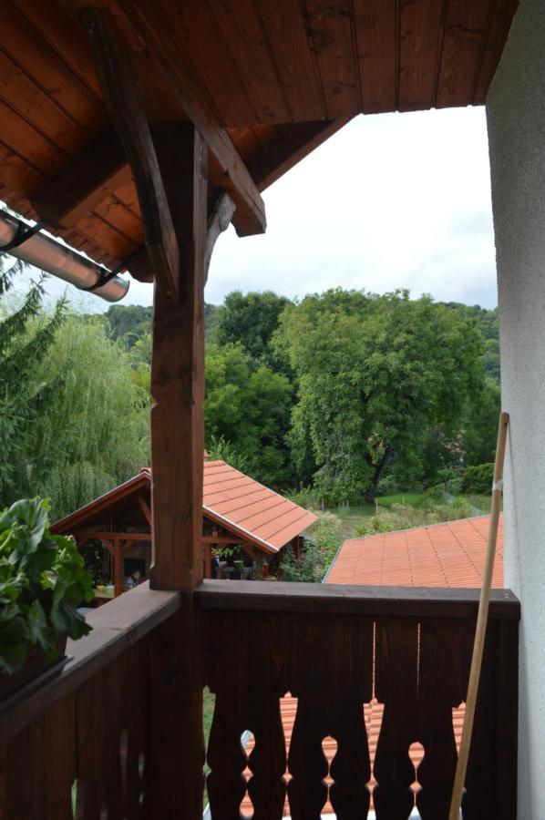Havasi Gyopar Bed & Breakfast เปรอิด ภายนอก รูปภาพ